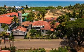 Resort Coqueiral - A Portuguese Heritage Stay By The Sea